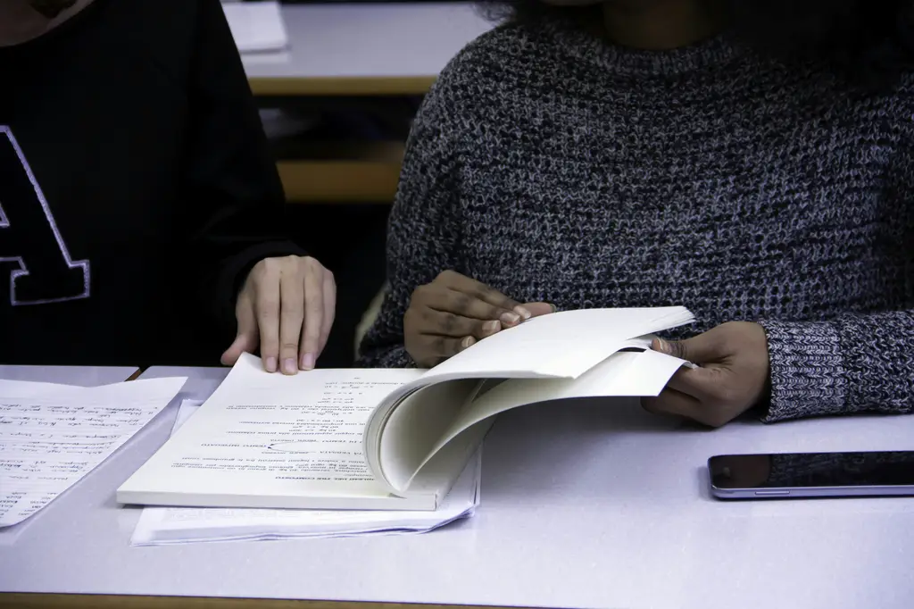 國小有考英文嗎？